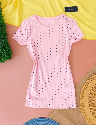Camiseta Tommy Hilfiger para dama color rosa con puntos negros