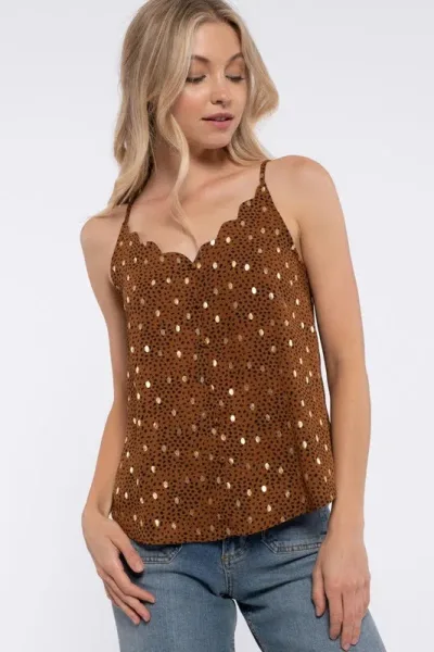 Blusa para dama con patrón de puntos