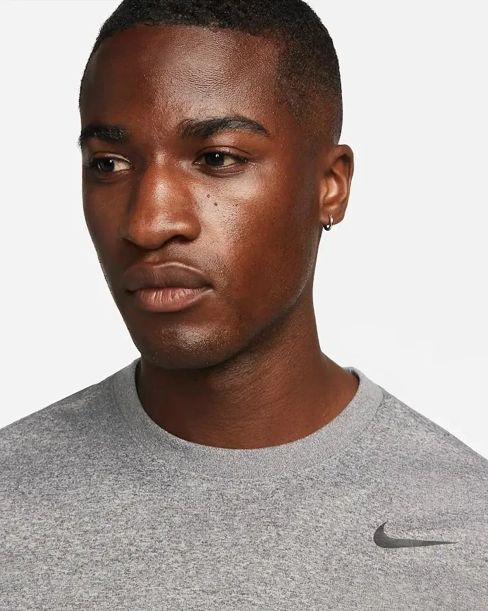 Camiseta Nike para caballero color gris