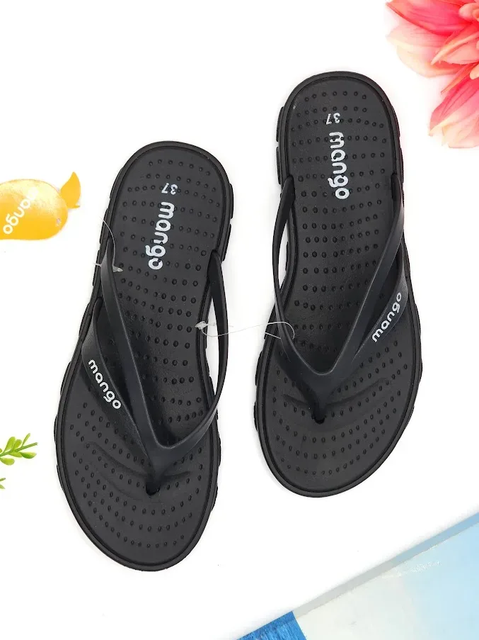 Sandalias Napa Black Mango para dama color negro