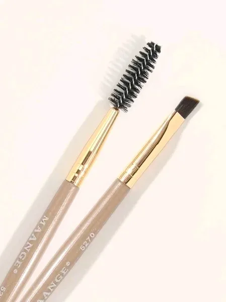Set de brochas de maquillaje color café, dorado y negro