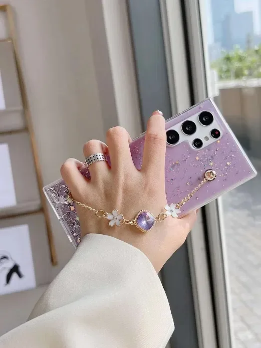Funda para celular color morada con escarcha
