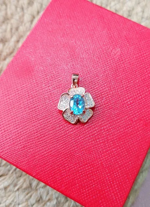 Dije de plata 925 para dama diseño flor