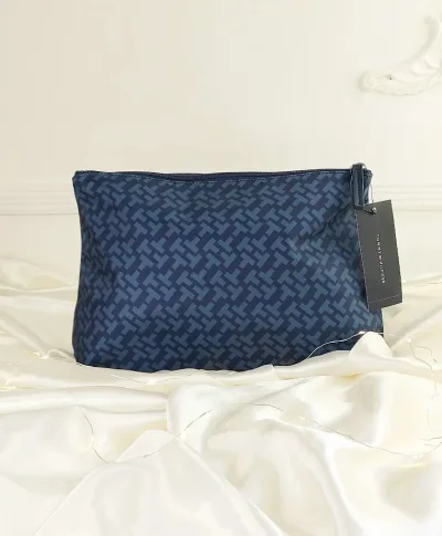 Cosmetiquera Tommy Hilfiger para dama color azul