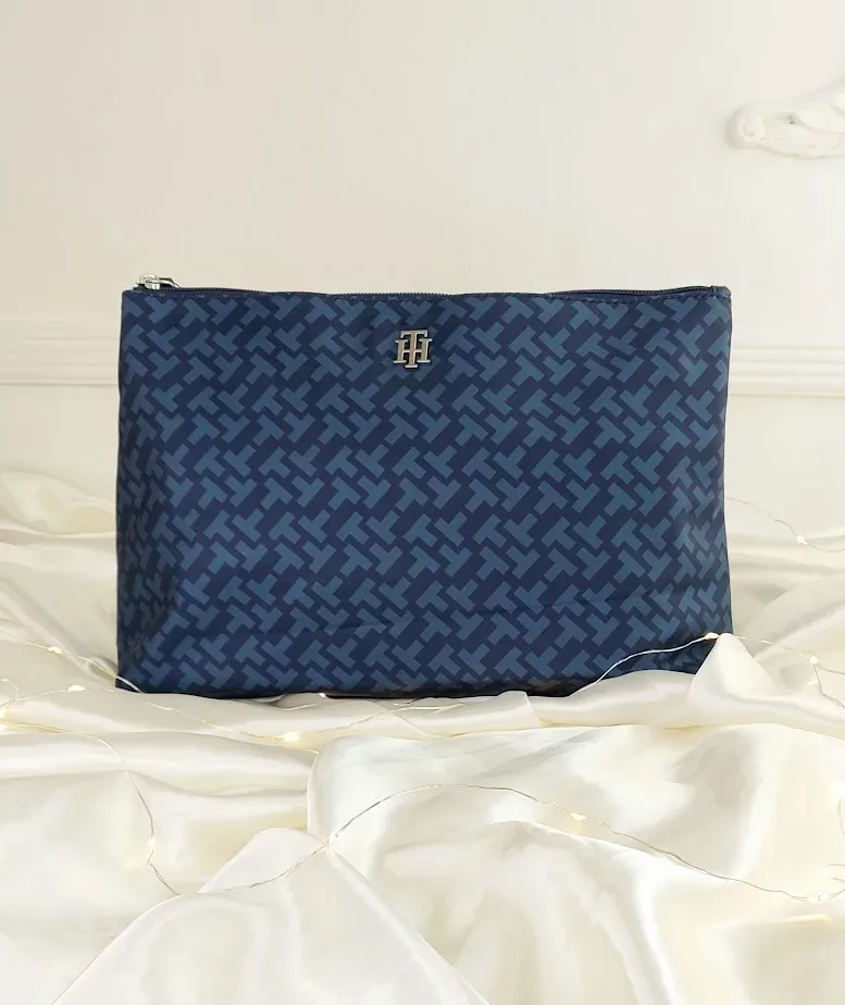 Cosmetiquera Tommy Hilfiger para dama color azul