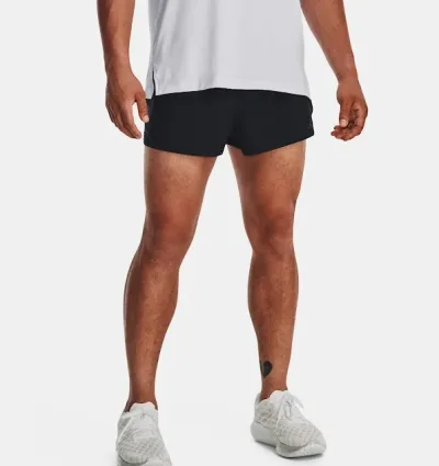 Pantaloneta  deportiva Under Armour para caballero  color negro