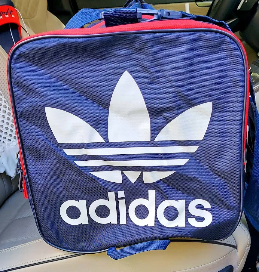 Bolso Adidas Unisex Color Azul, Rojo y Blanco