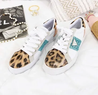 Tenis GUESS para dama multicolor