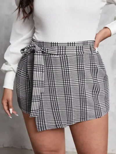 Short enagua para dama con diseño a cuadros