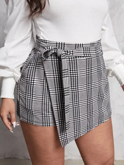 Short enagua para dama con diseño a cuadros