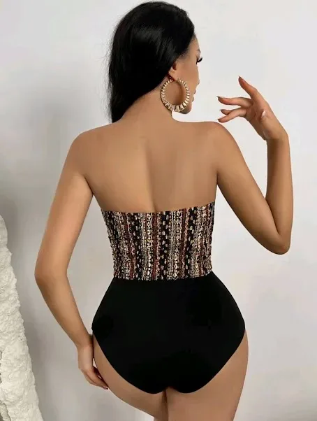 Body para dama con estampado geométrico floral