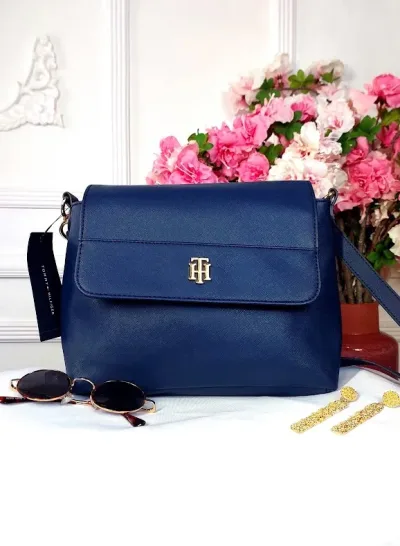 Bolso de hombro Tommy Hilfiger para dama color azul oscuro