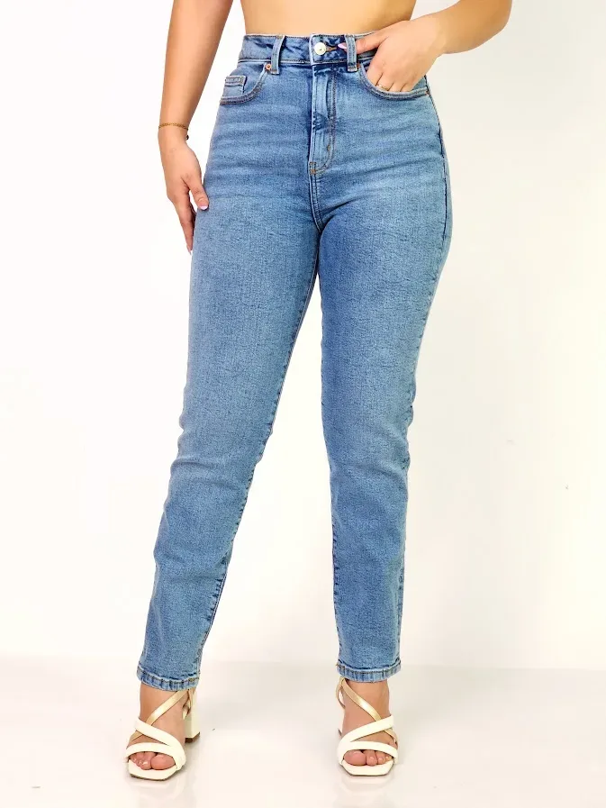 Jeans para dama color mezclilla claro