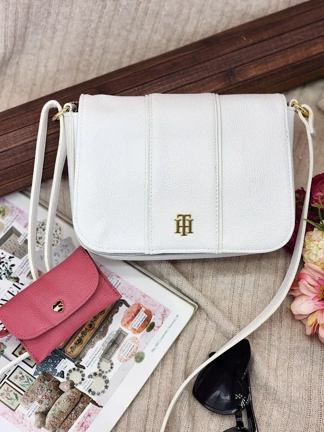 Bolso Tommy Hilfiger para dama  -  69JA035 100 NKU