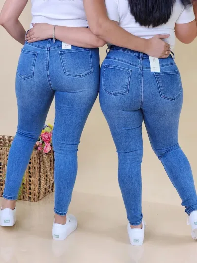 Jeans Hummer para dama color celeste 2382M