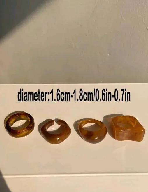 Set de anillos con diferentes formas color café