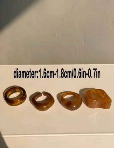 Set de anillos con diferentes formas color café