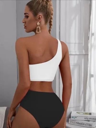 Vestido de baño para dama color blanco y negro
