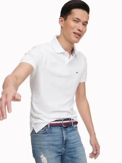 Camiseta Tommy Hilfiger Slim Fit para caballero color blanco, de dos botones, Slim Fit