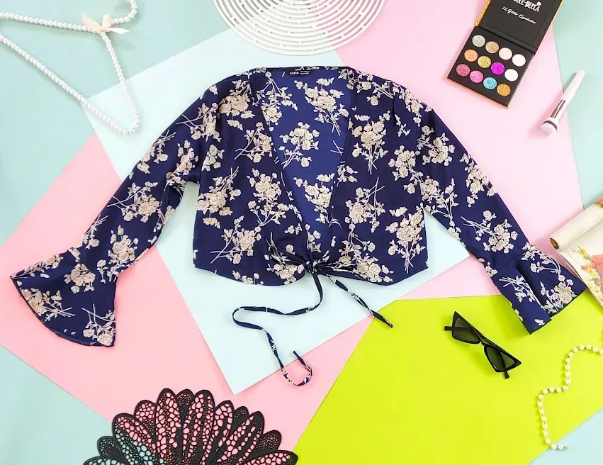 Blus apara dama color azul con estampado floral