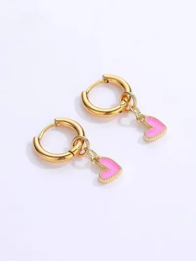 Argollas de acero inoxidable para dama con dije de corazón color rosado