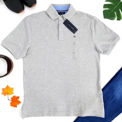 Camiseta Tommy Hilfiger Custom Fit para caballero color gris