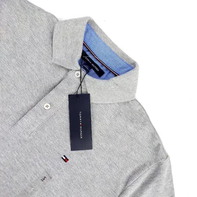 Camiseta Tommy Hilfiger Custom Fit para caballero color gris