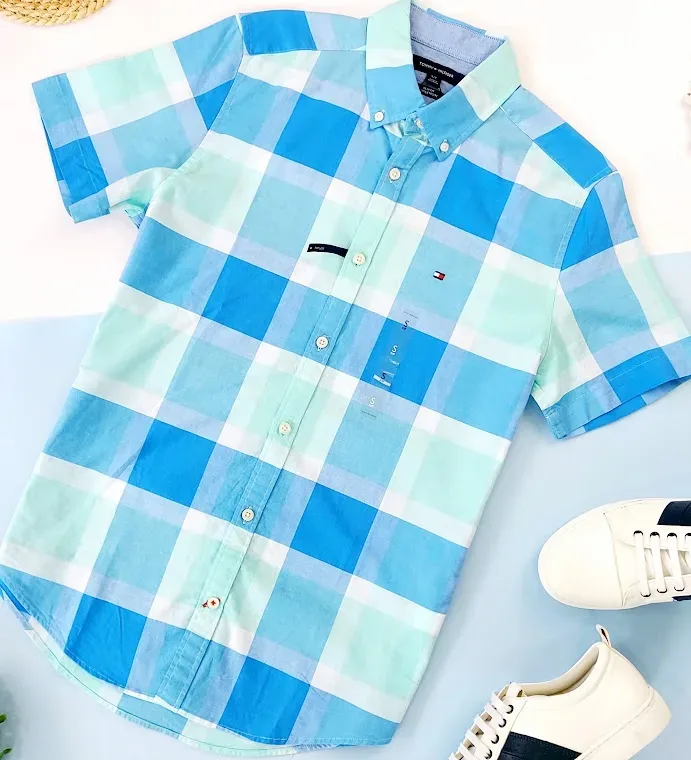 Camisa Tommy Hilfiger Slim Fit para caballero diseño a rayas cuadros
