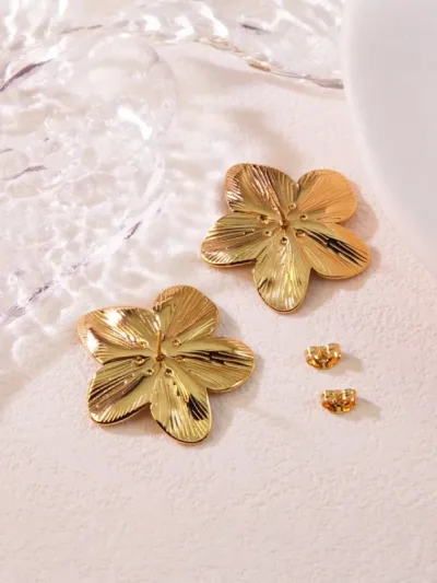 Aretes acero inoxidable diseño de flor #COLOR DORADO