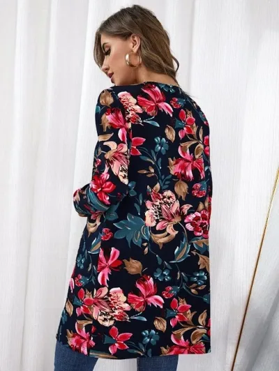 Abrigo para dama con estampado floral con parte delantera abierta