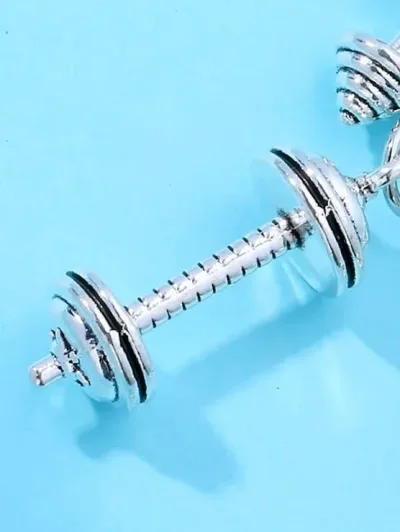 Llavero con accesorios de gimnasio
