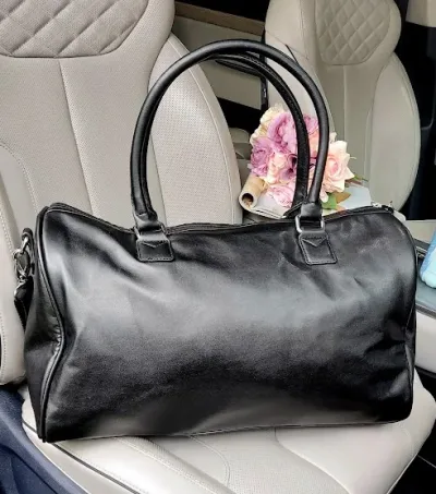 Bolso Guess para dama color negro