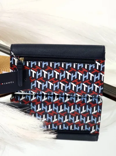 Cartera Tommy Hilfiger para dama color azul