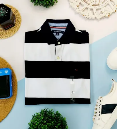 Camiseta Tommy Hilfiger para caballero diseño a rayas color azul y blanco