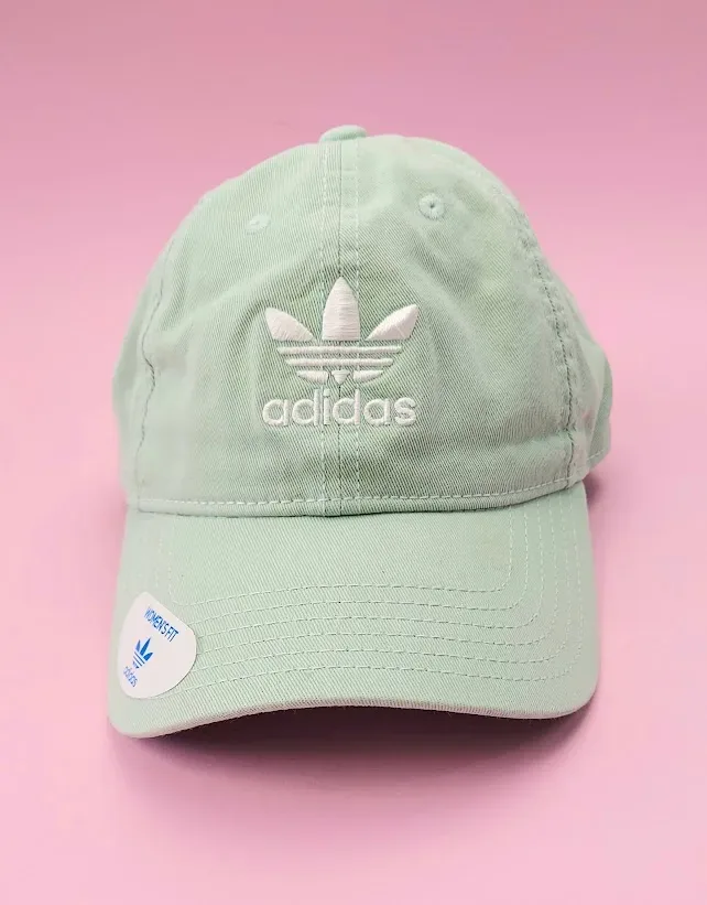 Gorra Adidas para dama color verde con blanco