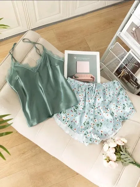 Pijama para dama diseño floral