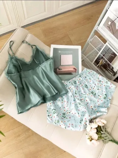Pijama para dama diseño floral