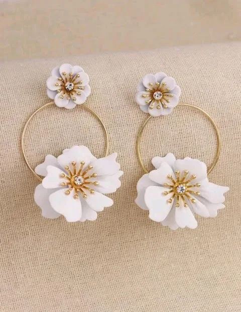 Aretes para dama color blanco