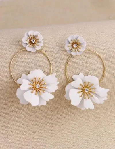 Aretes para dama color blanco