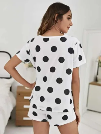 Pijama para dama blanca de lunares