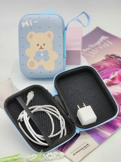 Estuche para cargador color celeste