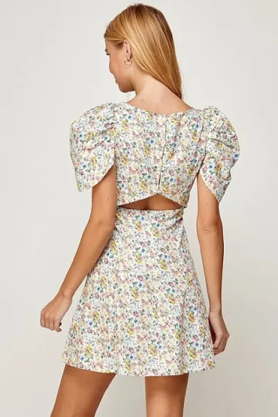 Vestido Milk & Honey  para dama con estampado floral