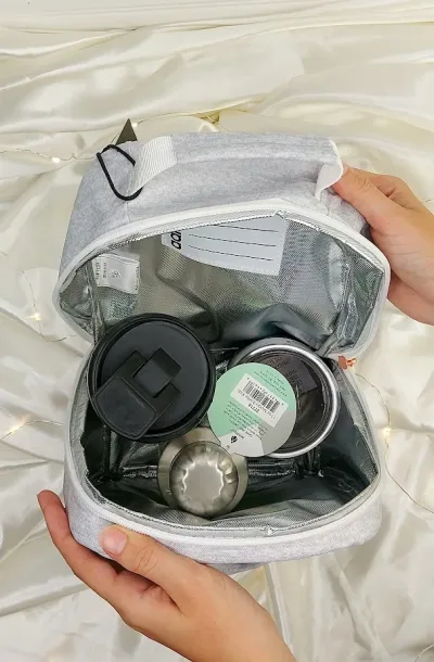 Lonchera Adidas para dama color gris
