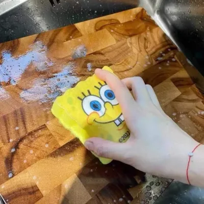 Esponja diseño de Bob Esponja color amarillo