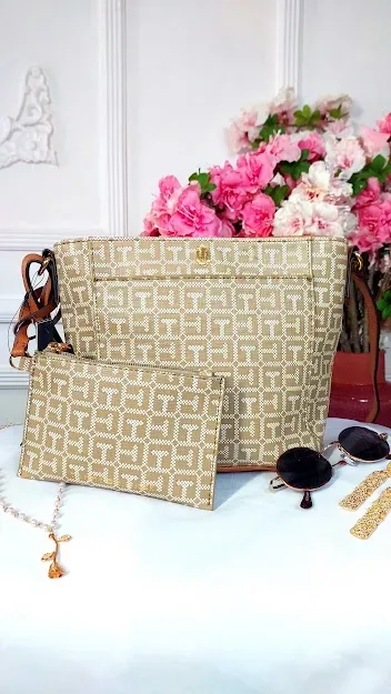 Bolso Tommy Hilfiger para dama color beige