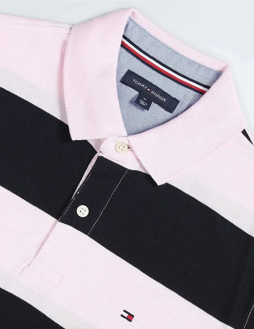 Camiseta Tommy Hilfiger para caballero diseño a rayas color rosa y azul