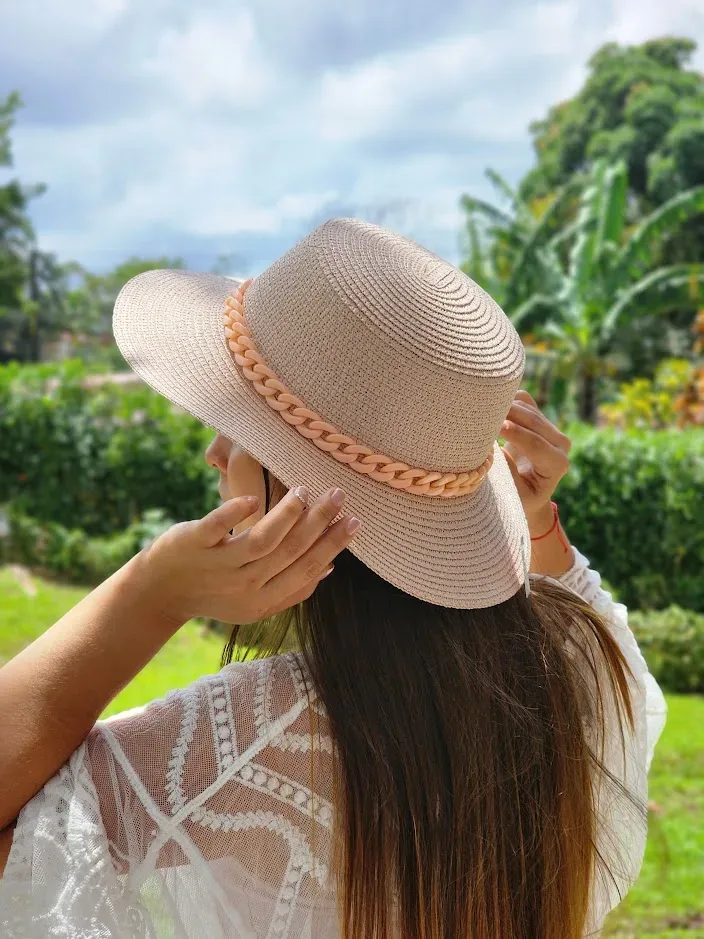 Sombrero para dama color rosado