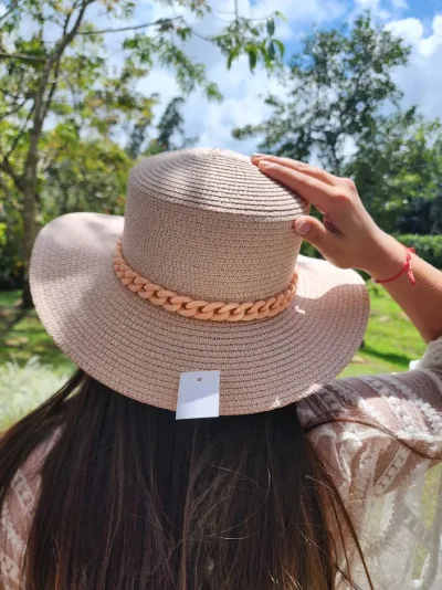 Sombrero para dama color rosado