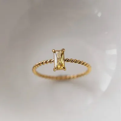 Anillo para dama de acero de titanio
