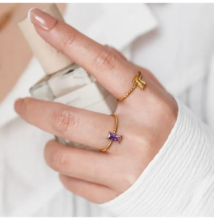Anillo para dama de acero de titanio